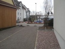 Neue Parkpltze, Steingarten und Abschlsse aus Granit.