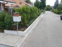 Sttzmauersanierung mit Winkelplatten aus Beton, Helvetierstrasse in Mhlin.